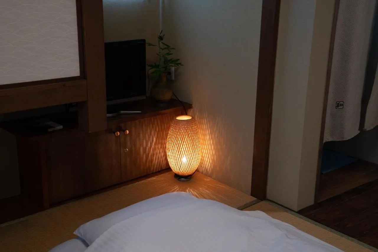 京之宿三源二年坂日式旅馆 京都 3*,  日本